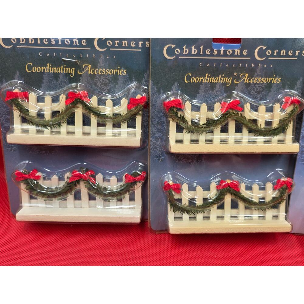 6 Cobblestone Corners Coordinating Accessories‎ Fencing Wreaths Lighted Posts - Picture 4 of 6